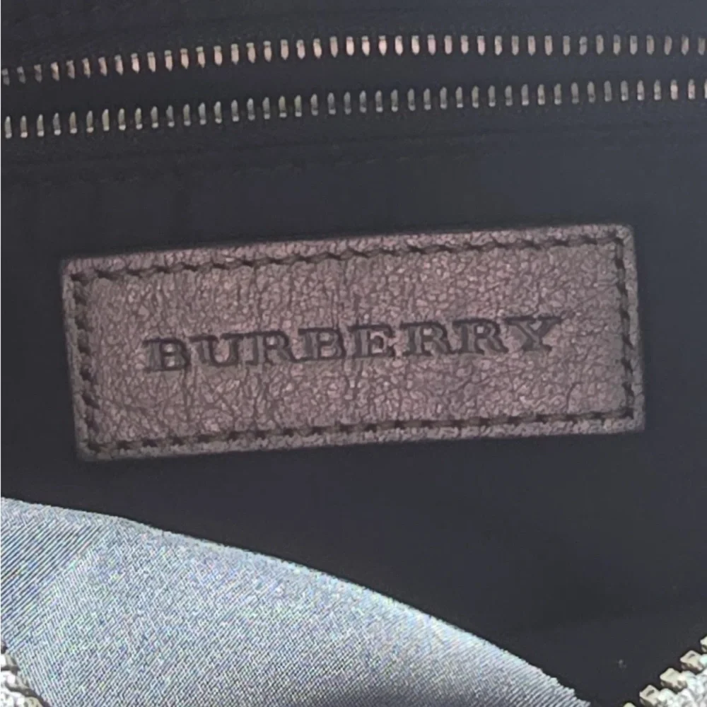 HP🎉Burberry Gray Metallic Shimmer Check Camera Crossbody Bag
